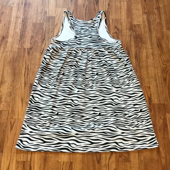 Night Gown size Small 💕 - Picture 5 of 7